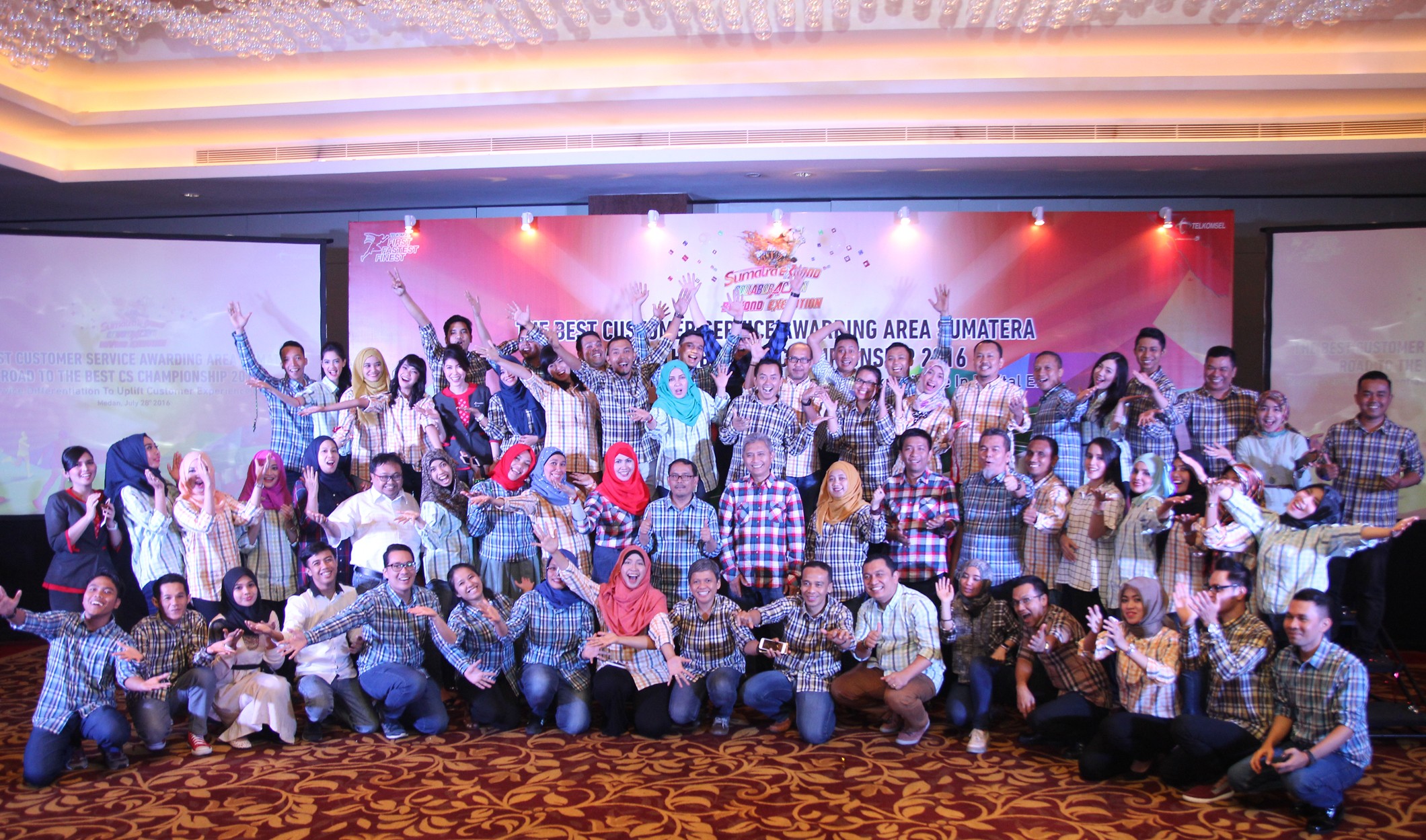 TELKOMSEL – THE BEST CUSTOMER SERVICE AWARDING AREA SUMATERA (JW Marriot Medan, 28 Juli)