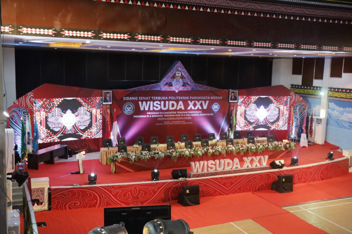 WISUDA XXV – POLITEKNIK PARIWISATA MEDAN, 2 DESEMBER 2023 (GEDUNG SERBAGUNA SUMEKTO DJAJANEGARA)